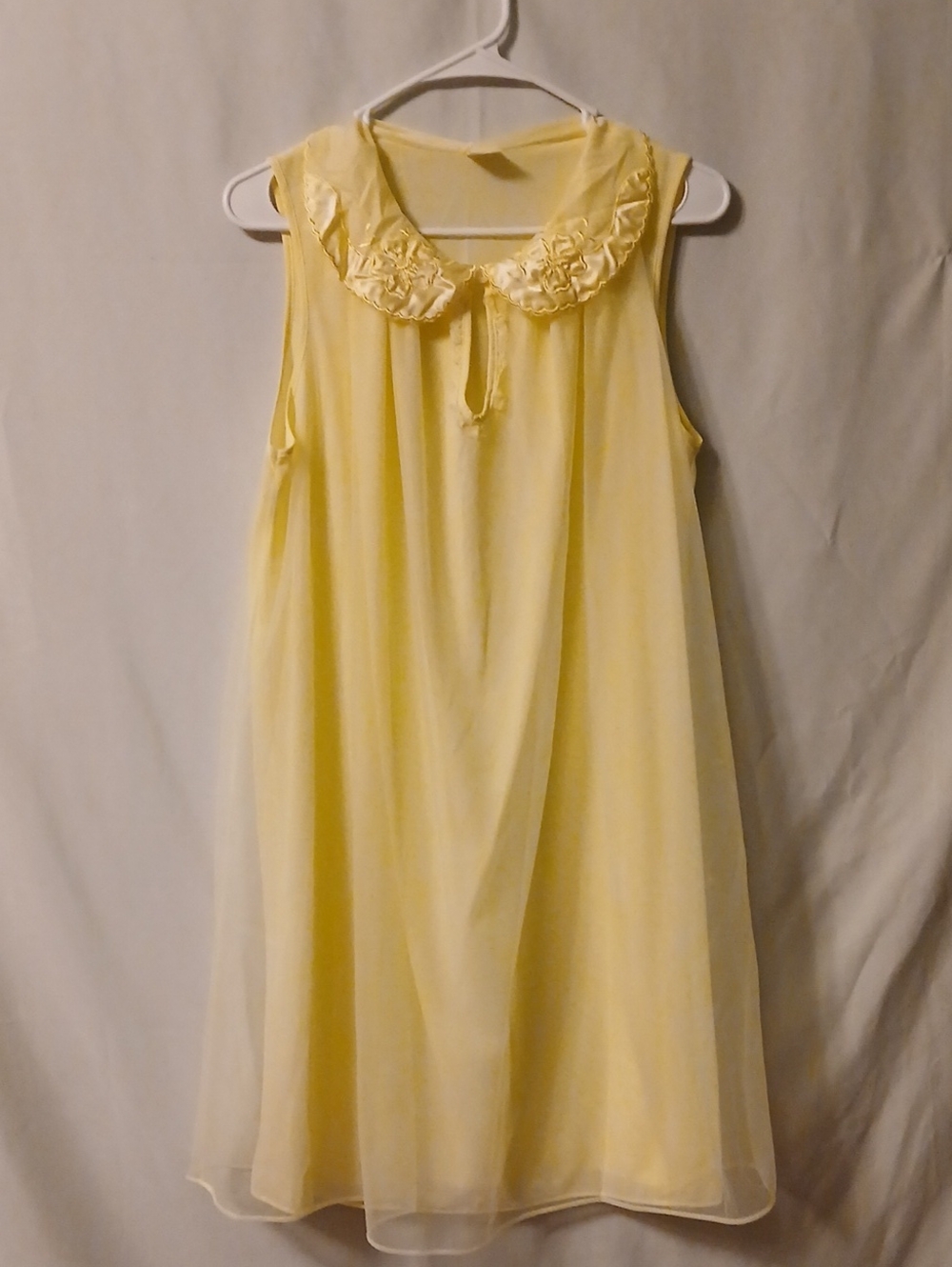 Sleeveless Yellow Chiffon Nightgown with Ruffled Collar
